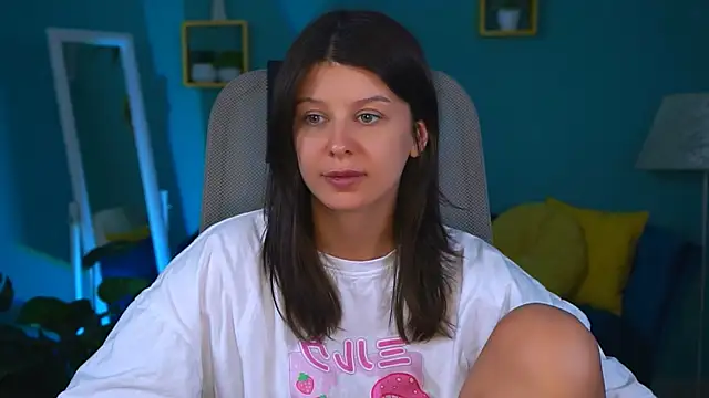 NicoleMun online show from 02.04.25