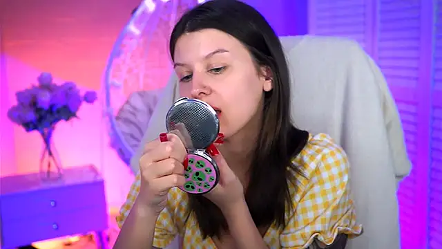 NicoleMun online show from 03.13.25