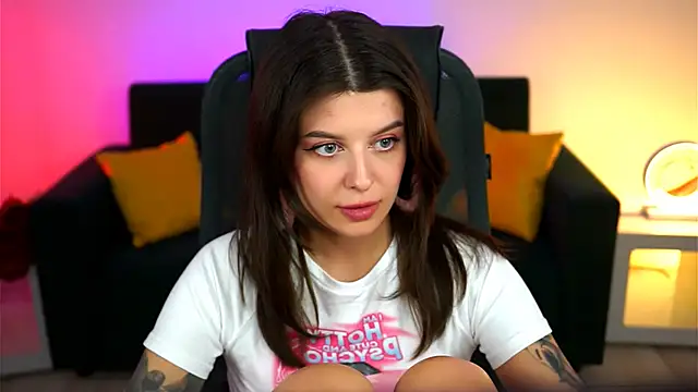 NicoleMun online show from 03.16.25