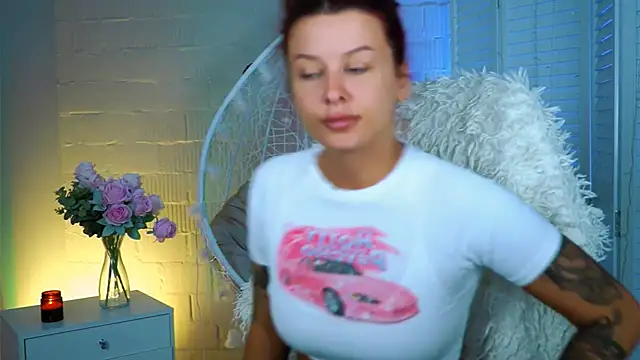 NicoleMun online show from 09.17.25