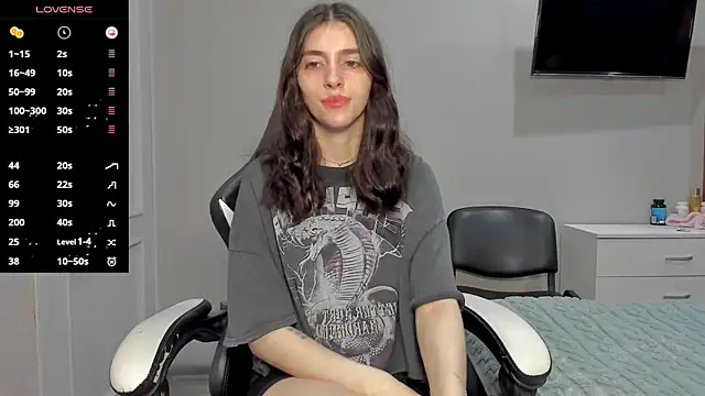 broosnica1 online show from 10.28.25