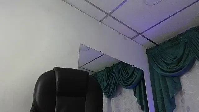 Stuart Boy  online show from 01.10.25