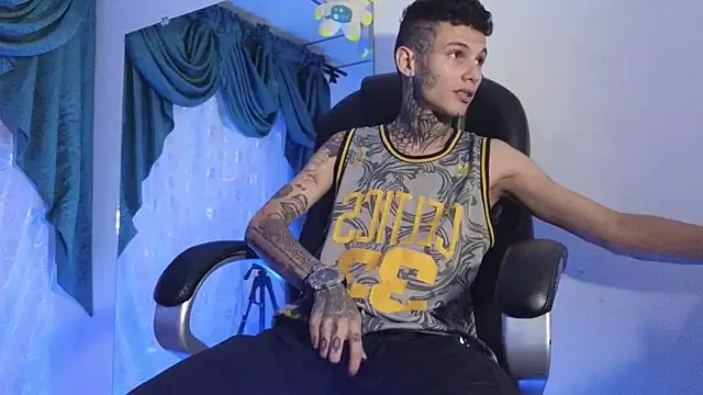 Stuart Boy  online show from 02.15.25