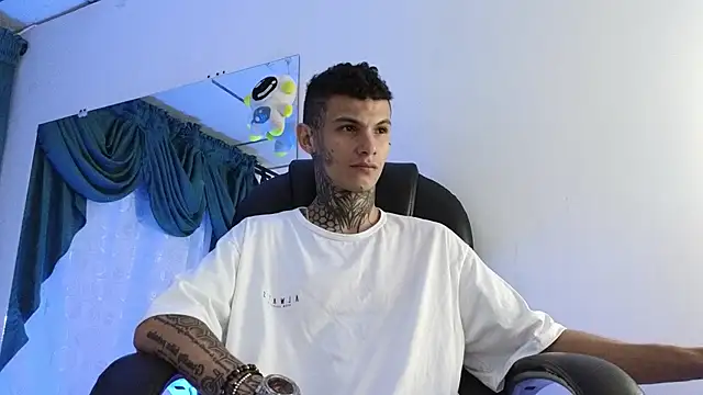 Stuart Boy  online show from 02.18.25