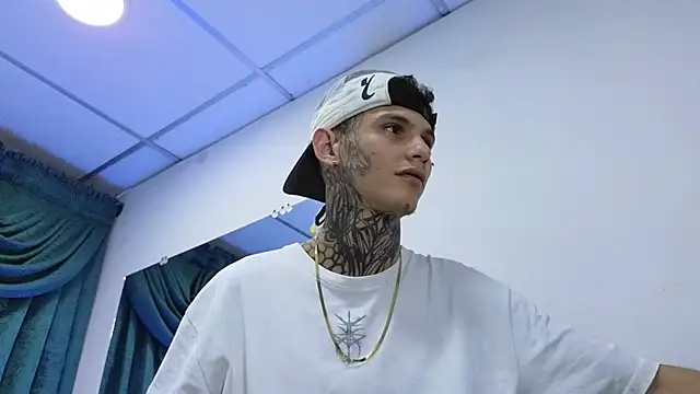 Stuart Boy  online show from 02.20.25