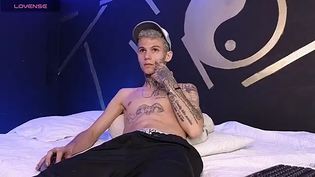 Stuart Boy  online show from 03.09.25