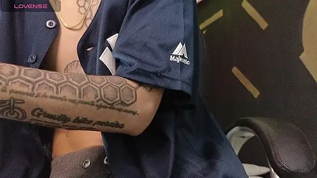 Stuart Boy  online show from 03.15.25