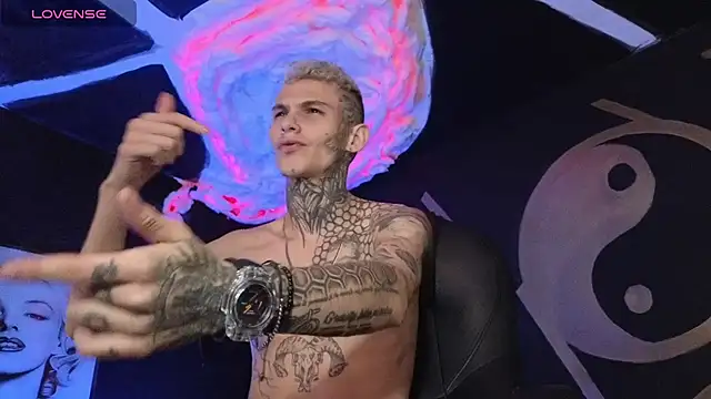 Stuart Boy  online show from 03.22.25