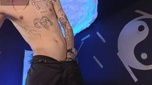 Stuart Boy  online show from 03.23.25