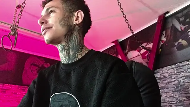 Stuart Boy  online show from 10.02.25