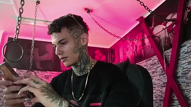 Stuart Boy  online show from 10.29.25