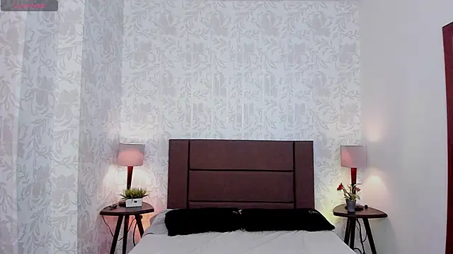 xenia golden online show from 11.08.25