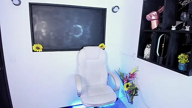 xenia golden online show from 03.04.26