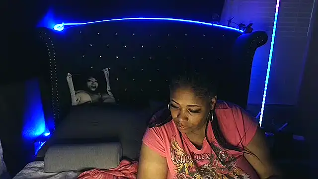 Snapshot of msyvette1970@xh chatting on 01.16.25 msyvette1970xh online show from 01.16.25