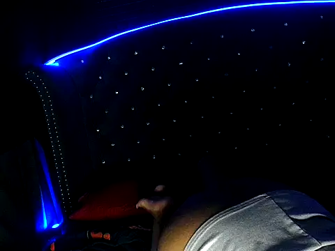 Snapshot of msyvette1970@xh chatting on 02.02.25 msyvette1970xh online show from 02.02.25