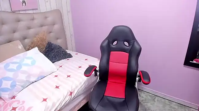 Latin Rachell3 online show from 12.28.24