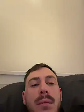 Julian128 online show from 11.30.25