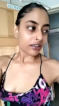 cleopatra-phaedra online show from 01.11.25