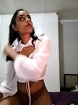 cleopatra-phaedra online show from 03.06.25