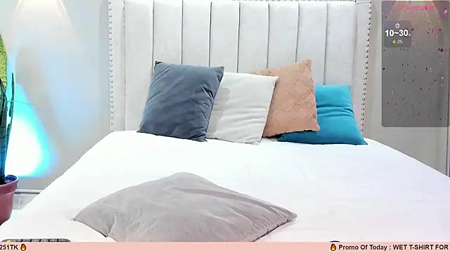  LaraMom  online show from 03.20.25