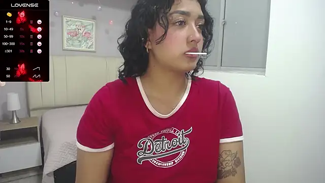 ema saenz online show from 12.04.24