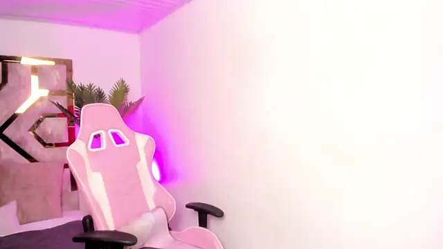 Anny osorio online show from 02.05.25