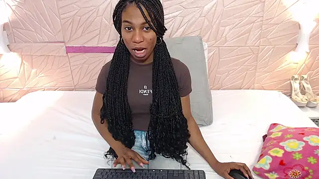 Snapshot of Amarantha_love69 chatting on 02.06.25 Amarantha love69 online show from 02.06.25
