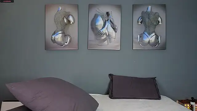 SophieInkk online show from 03.22.25