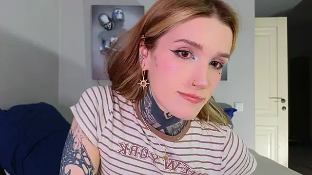 SophieInkk online show from 10.02.25