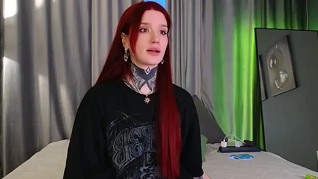 SophieInkk online show from 03.30.26