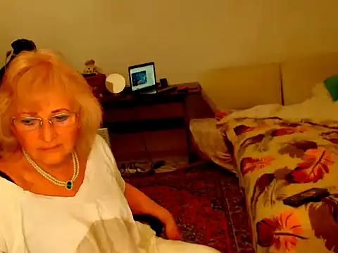 Snapshot of Natali7634 chatting on 03.22.25 Natali7634 online show from 03.22.25