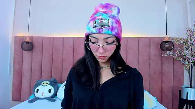 MarianaBranzz online show from 03.20.25