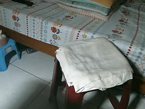 triangle0623 online show from 09.19.25