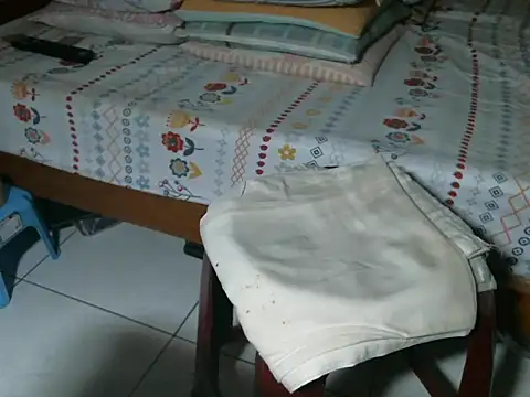 triangle0623 online show from 10.20.25