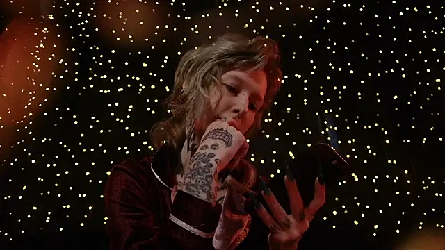 Snapshot of Littlespacemouse chatting on 02.24.26 Littlespacemouse online show from 02.24.26