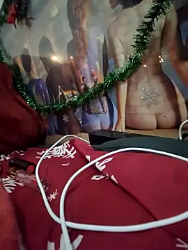 Snapshot of oxitocindi chatting on 12.21.24 oxitocindi online show from 12.21.24