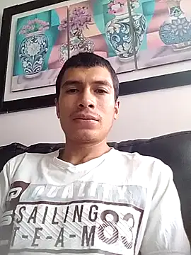 Snapshot of 008Alexan chatting on 02.05.25 008Alexan online show from 02.05.25