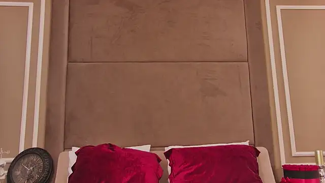 LunaWills  online show from 02.04.25