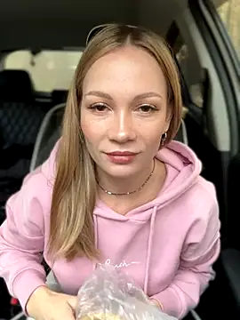 LavenderHot online show from 10.04.25