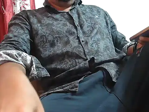 naughtymike0007 online show from 04.04.26