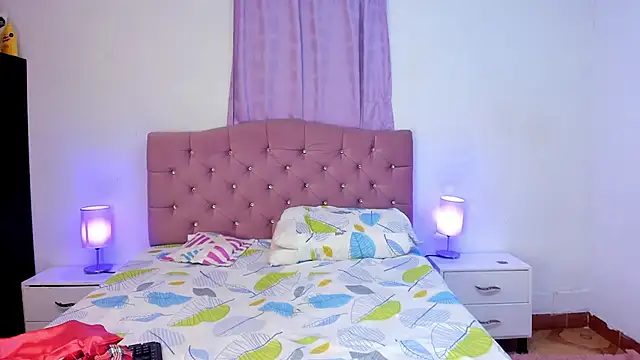 Latinabombsheell online show from 02.25.25