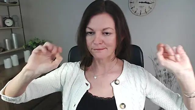 Snapshot of VivianWILD chatting on 01.16.25 VivianWILD online show from 01.16.25