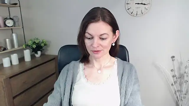 Snapshot of VivianWILD chatting on 01.21.25 VivianWILD online show from 01.21.25