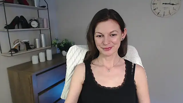 Snapshot of VivianWILD chatting on 02.07.25 VivianWILD online show from 02.07.25