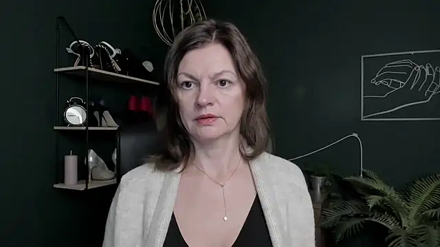 VivianWILD online show from 10.29.25