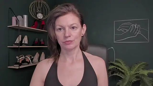 VivianWILD online show from 11.11.25