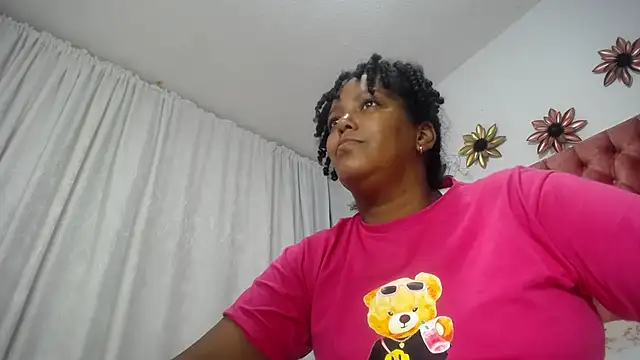 Snapshot of RACHELL__HOT chatting on 01.18.25 RACHELL HOT online show from 01.18.25