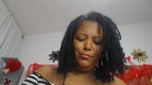 Snapshot of RACHELL__HOT chatting on 02.13.25 RACHELL HOT online show from 02.13.25