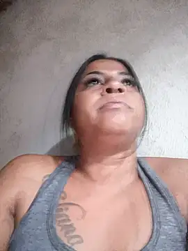 Snapshot of Giselabrunette25 chatting on 04.29.26 Giselabrunette25 online show from 04.29.26