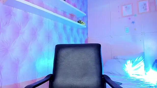 Hilary-banks online show from 01.22.25